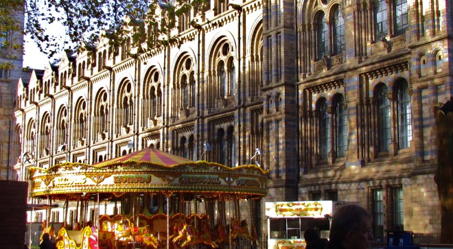 Imagine the joy of coming out of the dark, which frightens To see and hear the carousel, the enduring symbol of youth and happiness